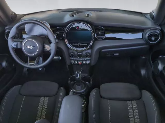 MINI Cabrio Cooper 100 kW (136 CV) de segunda mano