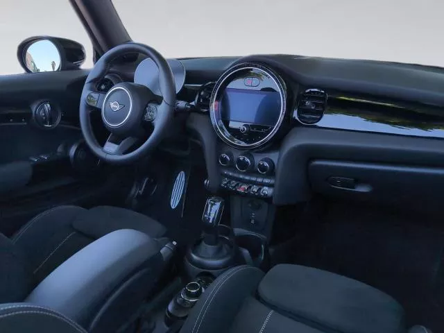 MINI Cabrio Cooper 100 kW (136 CV) de segunda mano