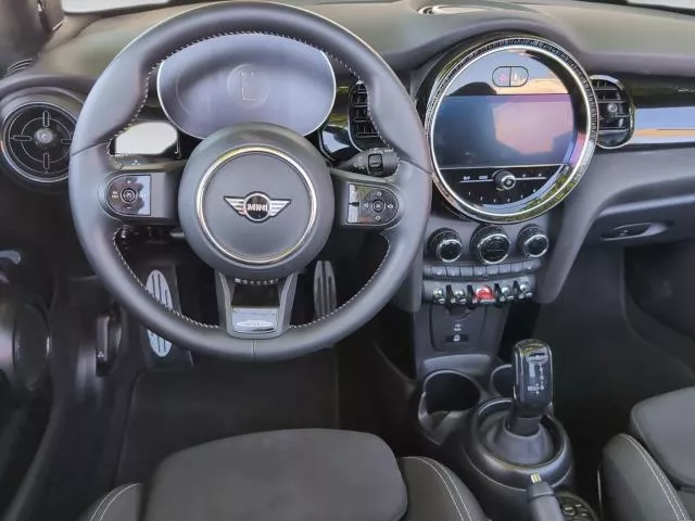 MINI Cabrio Cooper 100 kW (136 CV) de segunda mano
