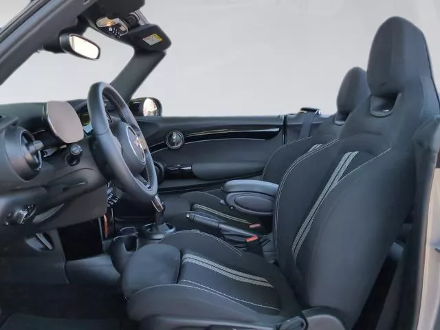 MINI Cabrio Cooper 100 kW (136 CV) de segunda mano