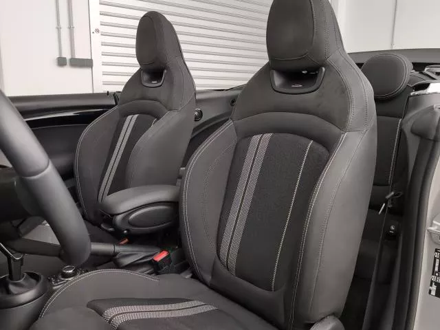 MINI Cabrio Cooper 100 kW (136 CV) de segunda mano