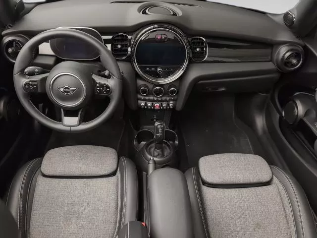 MINI Cabrio Cooper 100 kW (136 CV) de segunda mano
