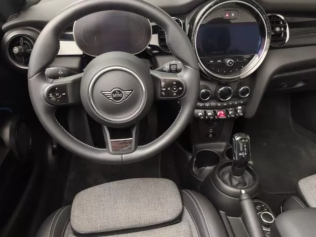 MINI Cabrio Cooper 100 kW (136 CV) de segunda mano