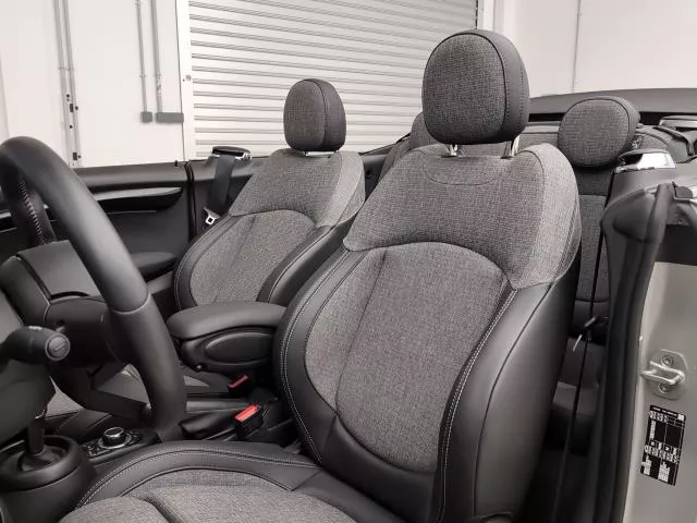 MINI Cabrio Cooper 100 kW (136 CV) de segunda mano