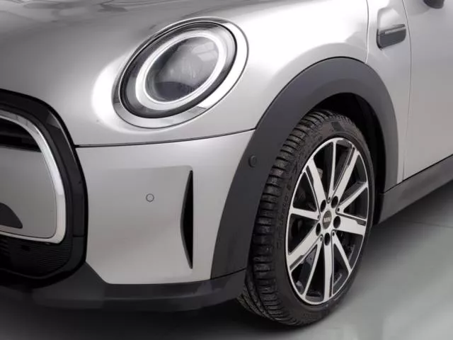 MINI Cabrio Cooper 100 kW (136 CV) de segunda mano