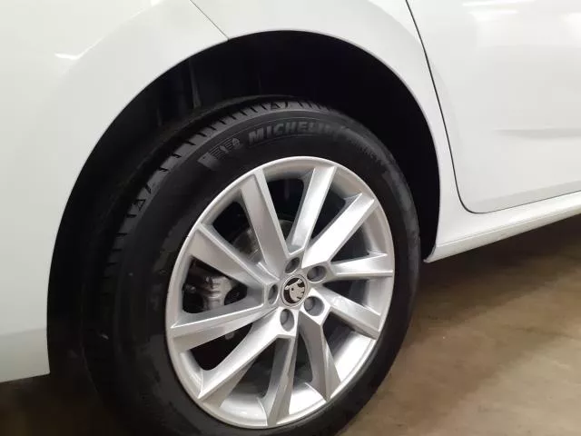 Skoda Kamiq 1.0 TSI Selection DSG 85 kW (115 CV) de segunda mano