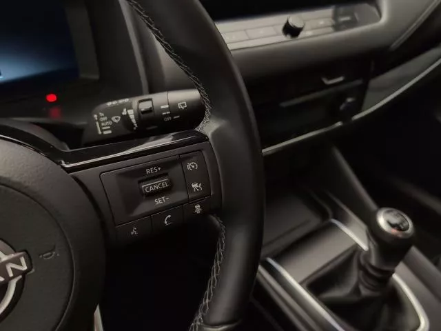 Nissan Qashqai DIG-T 140 mHEV N-Connecta 4×2 103 kW (140 CV) de segunda mano