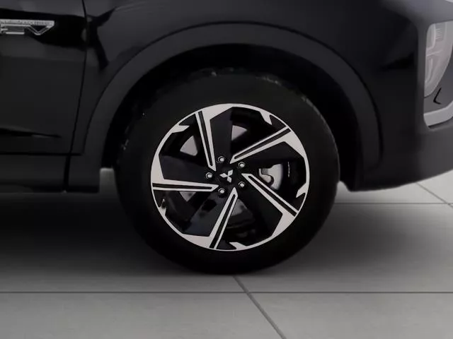 Mitsubishi Eclipse 2.4 PHEV Motion 4WD Auto 138 kW (188 CV) de segunda mano