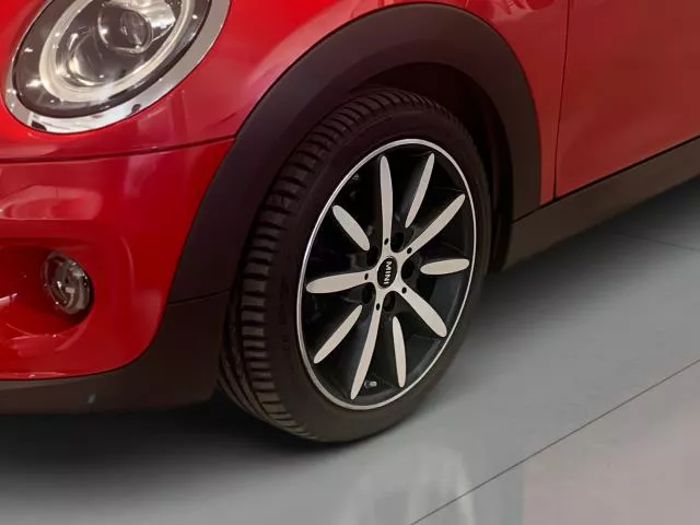 MINI 5 Puertas Cooper 100 kW (136 CV) de segunda mano