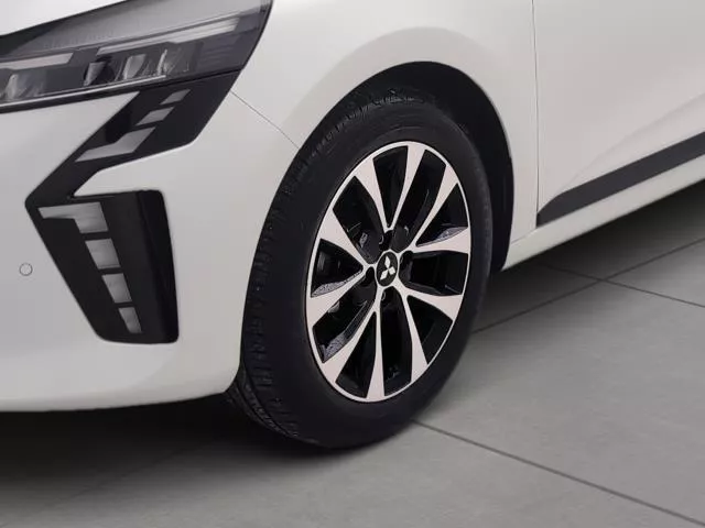 Mitsubishi Colt 100T Kaiteki 67 kW (90 CV) de segunda mano