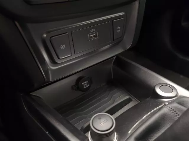 KGM Tivoli G15T LP Line 99 kW (135 CV) de segunda mano