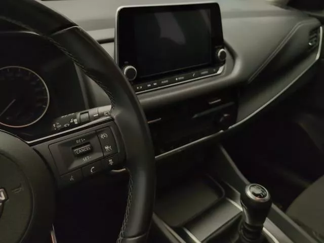 Nissan Qashqai DIG-T 140 mHEV Acenta 4×2 103 kW (140 CV) de segunda mano