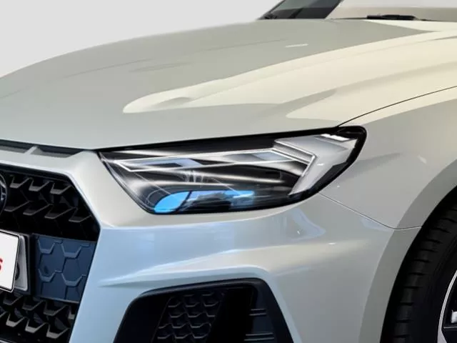Audi A1 Adrenalin Black edition 30 TFSI 85 kW (116 CV) S tronic de segunda mano