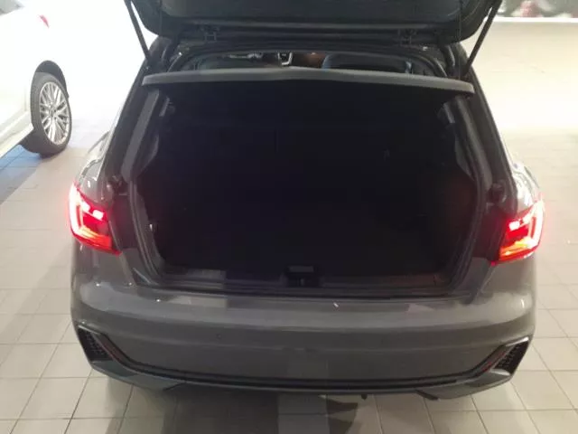 Audi A1 Adrenalin Black edition 30 TFSI 85 kW (116 CV) de segunda mano