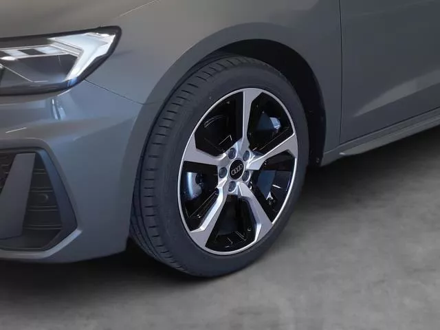 Audi A1 Adrenalin Black edition 30 TFSI 85 kW (116 CV) de segunda mano