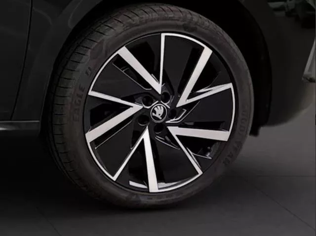 Skoda Kamiq 1.0 TSI Design DSG 85 kW (115 CV) de segunda mano