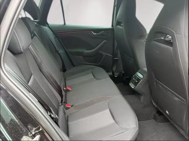 Skoda Kamiq 1.0 TSI Design DSG 85 kW (115 CV) de segunda mano