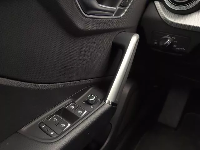 Audi Q2 S line 35 TDI 110 kW (150 CV) S tronic de segunda mano