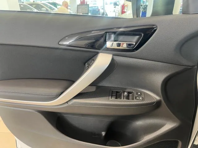Mitsubishi Eclipse Cross 2.4 PHEV Motion 4WD Auto 138 kW (188 CV) de segunda mano